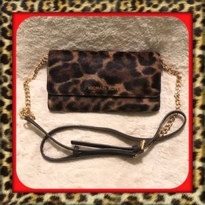 💥SPECIAL REDUCED PRICE!!! No offers FIRM!✅👑Michael Kors Leopard WOC